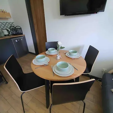 Nad Morzem Przy Klifie Debina