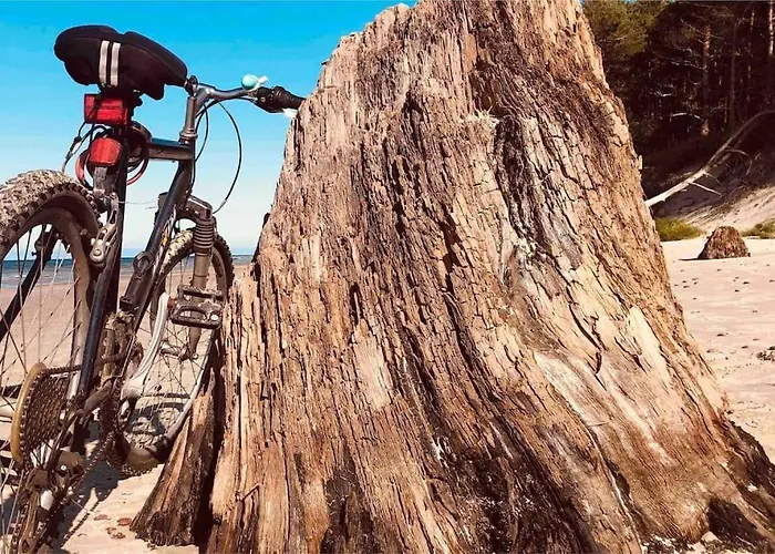 Nad Morzem Przy Klifie Debina Debina (Ustka)