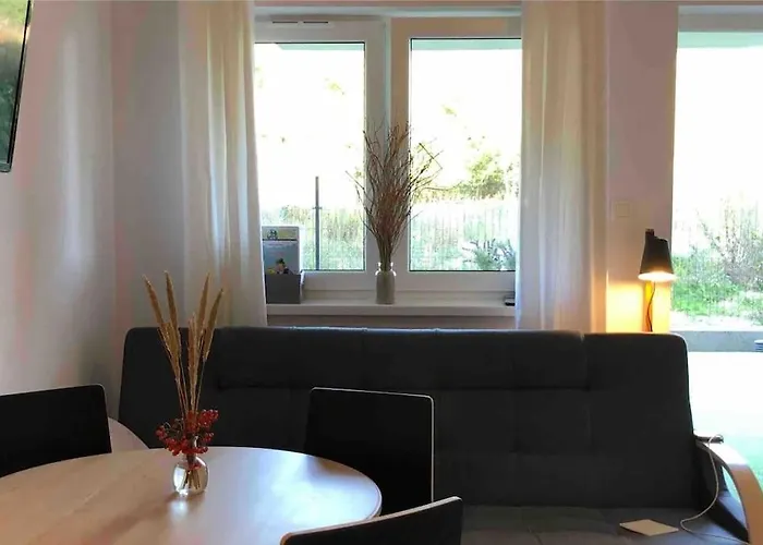 Апартаменты Nad Morzem Przy Klifie Debina *